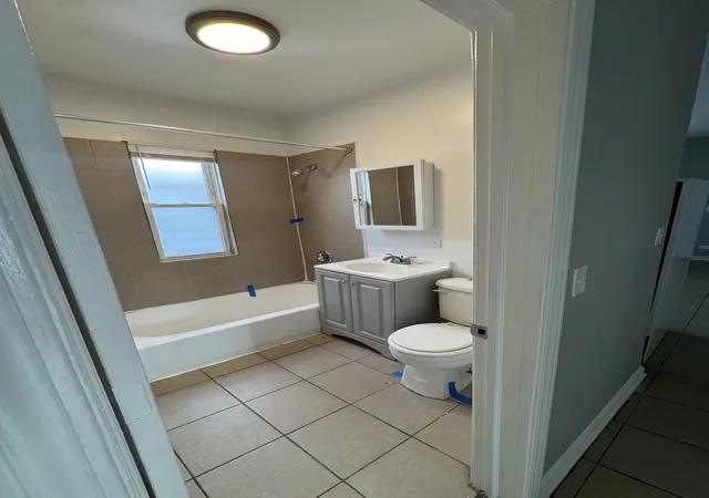 Listing Photo 5 - Condo for sale in building located at 707 E 92nd Pl, Chicago, IL 60619
