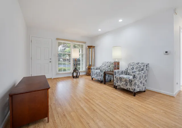 Photo 3 of Single family home for sale at 1067 Grissom Trl, Elk Grove Village, IL 60007 | MLS# 12746366 | Listing updated on 2026-09-06