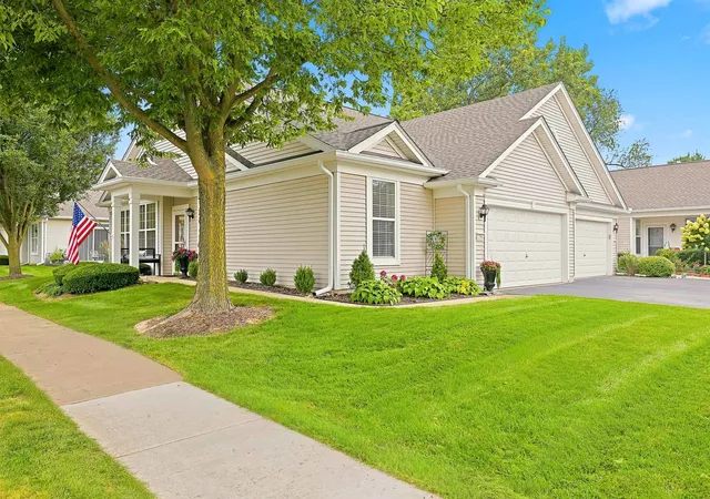 Photo 2 of Townhouse for sale at 12551 Rock Is Trl, Huntley, IL 60142 | MLS# 12746527 | Listing updated on 2026-09-04