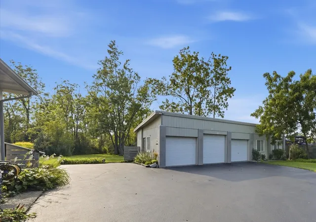 Photo 3 of Single family home for sale at 24730 S Western Ave, Crete, IL 60417 | MLS# 12746529 | Listing updated on 2026-09-04