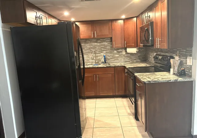 Photo 2 of Condo for sale at 7006 W 98th Street #1B, Chicago Ridge, IL 60415 | MLS# 12746605 | Listing updated on 2026-09-07
