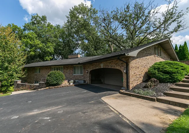 Photo 1 of Single family home for sale at 1134 33rd Street Ct, Moline, IL 51265 | MLS# 12746637 | Listing updated on 2026-09-07