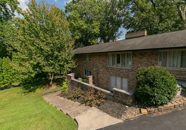 Photo 3 of Single family home for sale at 1134 33rd Street Ct, Moline, IL 51265 | MLS# 12746637 | Listing updated on 2026-09-07