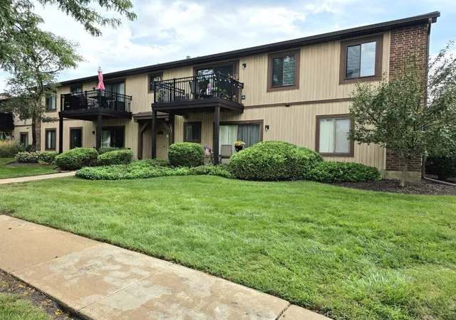 Photo 1 of Condo for sale at 1099 Prescott Dr #2D, Roselle, IL 60172 | MLS# 12746661 | Listing updated on 2026-09-30