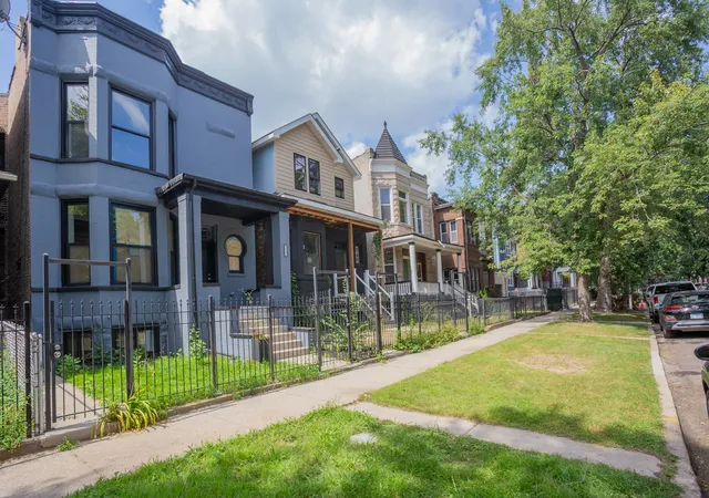 Photo 2 of Single family home for sale at 6642 S Drexel Ave, Chicago, IL 60637 | MLS# 12746791 | Listing updated on 2026-09-06