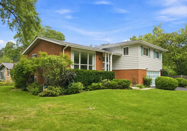 Photo 2 of Single family home for sale at 1103 Kenton Rd, Deerfield, IL 60015 | MLS# 12746914 | Listing updated on 2026-09-23