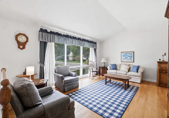 Photo 3 of Single family home for sale at 1103 Kenton Rd, Deerfield, IL 60015 | MLS# 12746914 | Listing updated on 2026-09-23