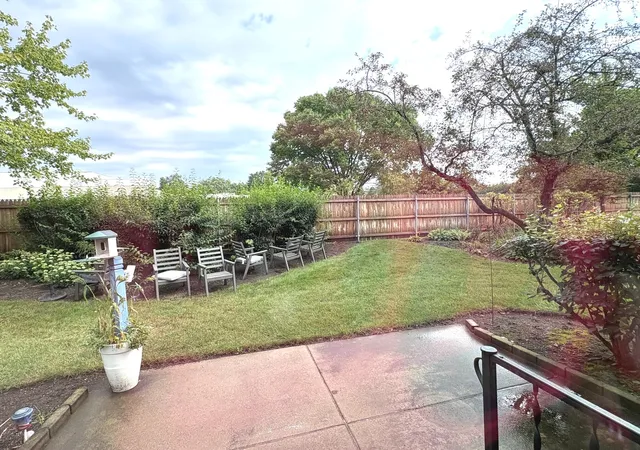 Photo 12 of Condo for sale at 140 W Golf Rd #A, Libertyville, IL 60048 | MLS# 12746999 | Listing updated on 2026-09-07