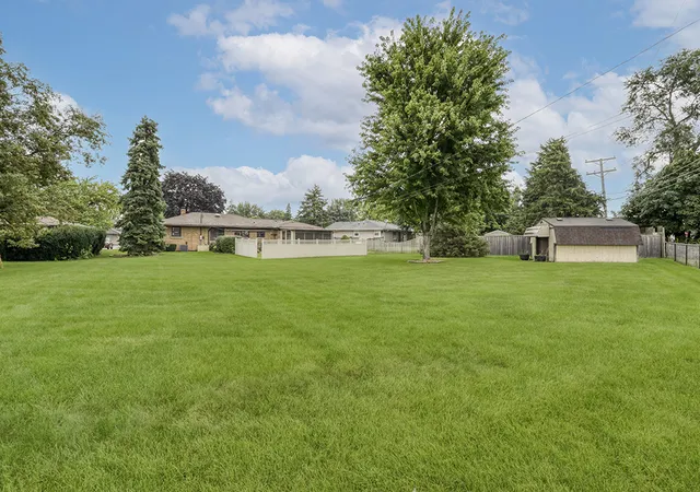 Photo 19 of Single family home for sale at 927 Maryville Dr, Lockport, IL 60441 | MLS# 12747122 | Listing updated on 2026-09-07