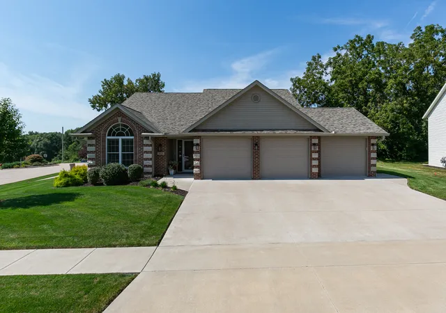 Photo 1 of Single family home for sale at 1111 33rd Avenue Cir, Silvis, IL 61282 | MLS# 12747313 | Listing updated on 2026-09-08