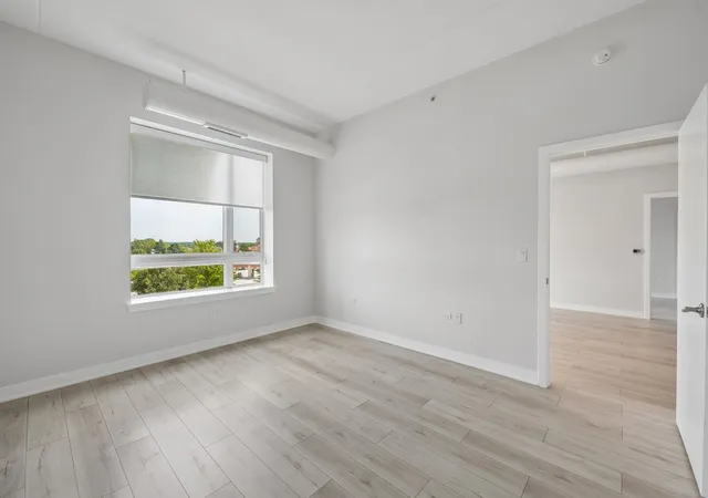 Listing Photo 2 - Condo for sale in building located at 450 Vlg Ctr Dr, Burr Ridge, IL 60527 - Unit #302