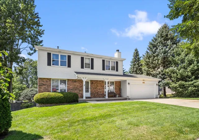 Photo 2 of Single family home for sale at 1769 Patricia Ln, St. Charles, IL 60174 | MLS# 12747394 | Listing updated on 2026-09-07