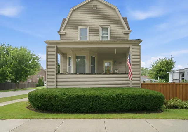 Photo 1 of Single family home for sale at 4246 Blanchan Ave, Brookfield, IL 60513 | MLS# 12747759 | Listing updated on 2026-09-30