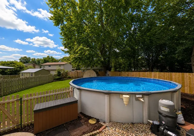 Photo 3 of Single family home for sale at 1129 Bramble Ave, Bolingbrook, IL 60490 | MLS# 12747826 | Listing updated on 2026-09-06
