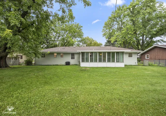 Photo 4 of Single family home for sale at 310 Cardinal Pl, Shorewood, IL 60404 | MLS# 12747828 | Listing updated on 2026-09-05