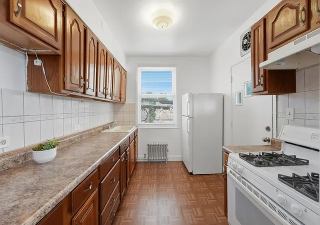 Photo 3 of Condo for sale at 5708 W George St #2, Chicago, IL 60634 | MLS# 12747950 | Listing updated on 2026-09-08