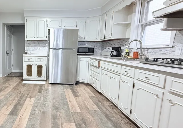 Photo 3 of Single family home for sale at 956 W 36th Street, Chicago, IL 60609 | MLS# 12748144 | Listing updated on 2026-09-07