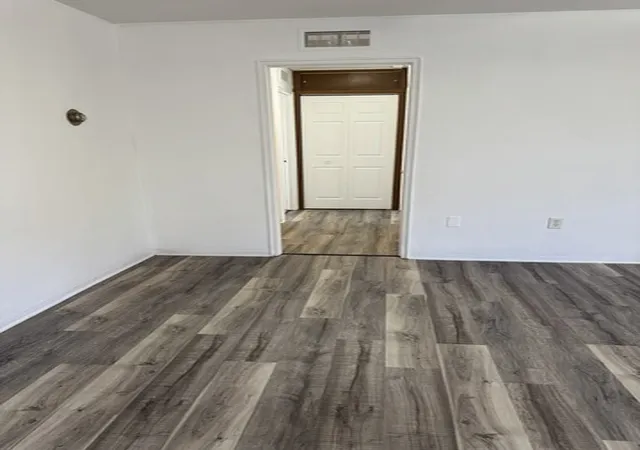 Photo 4 of Single family home for sale at 1103 37th Street Ct, Moline, IL 61265 | MLS# 12748182 | Listing updated on 2026-09-07