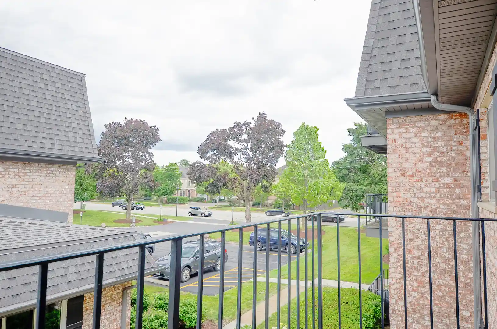 Listing Photo 12 - Condo for sale in 916 S Plum Grv Rd located at 916 S Plum Grv Rd, Palatine, IL 60067 - Unit #223