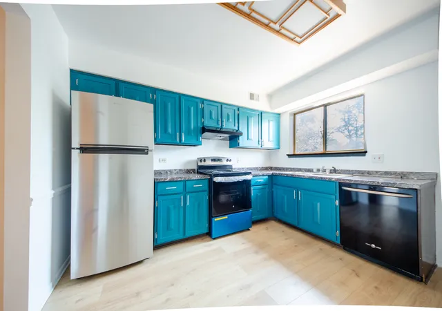 Photo 4 of Condo for sale at 916 S Plum Grv Rd #223, Palatine, IL 60067 | MLS# 12748205 | Listing updated on 2026-10-21