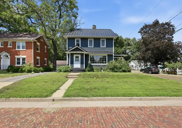 Photo 2 of Single family home for sale at 4533 13th Avenue, Rock Island, IL 61201 | MLS# 12748209 | Listing updated on 2026-09-07