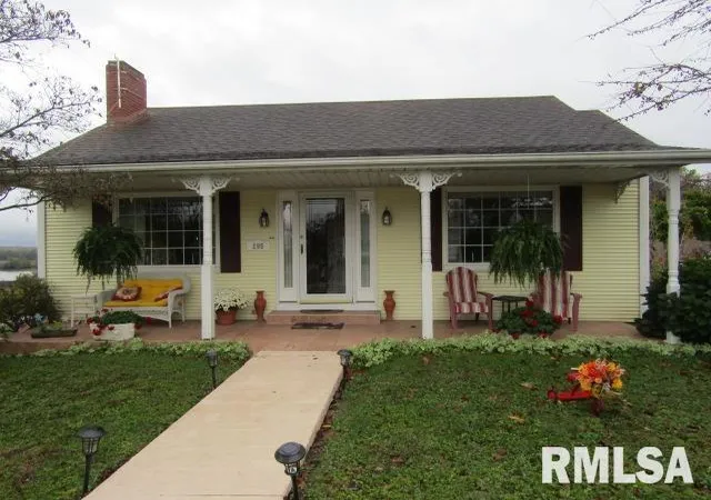 Photo 2 of Single family home for sale at 195 E Market St, Elizabethtown, IL 62931 | MLS# 12748311 | Listing updated on 2026-09-07
