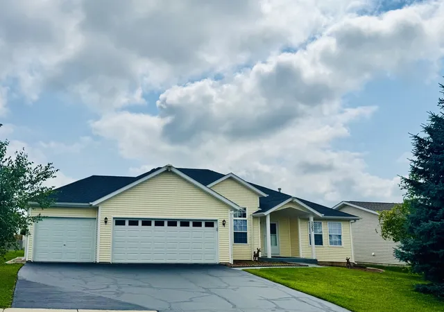 Photo 2 of Single family home for sale at 3063 Merseyshire Ln, Machesney Park, IL 61115 | MLS# 12748397 | Listing updated on 2026-09-08