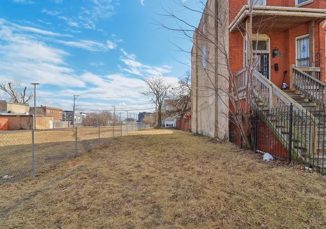 Photo 1 of Land for sale at 3913 S Prairie Ave, Chicago, IL 60653 | MLS# 12748401 | Listing updated on 2026-09-07
