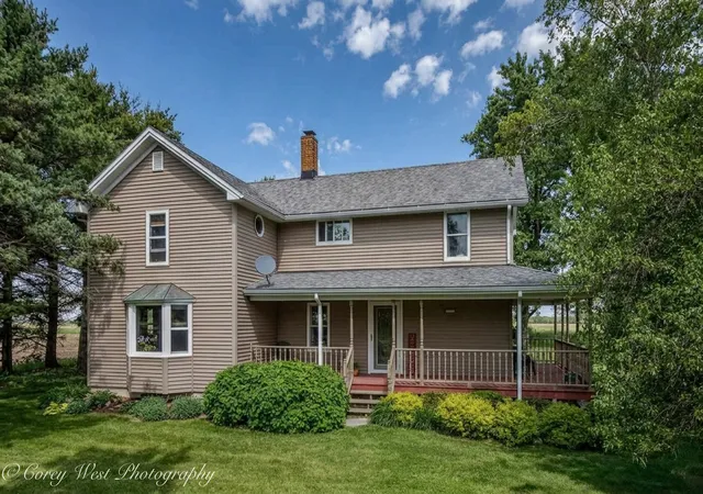Photo 1 of Sale Pending at 15750 Somonauk Rd, De Kalb, IL 60115 | MLS# 12748454 | Listing updated on 2026-10-01