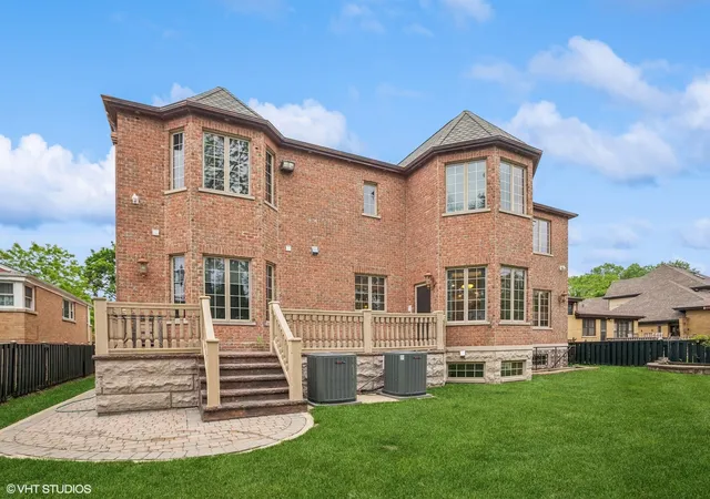Photo 2 of Mansion for sale at 3832 W Chase Ave, Lincolnwood, IL 60712 | MLS# 12748471 | Listing updated on 2026-09-08