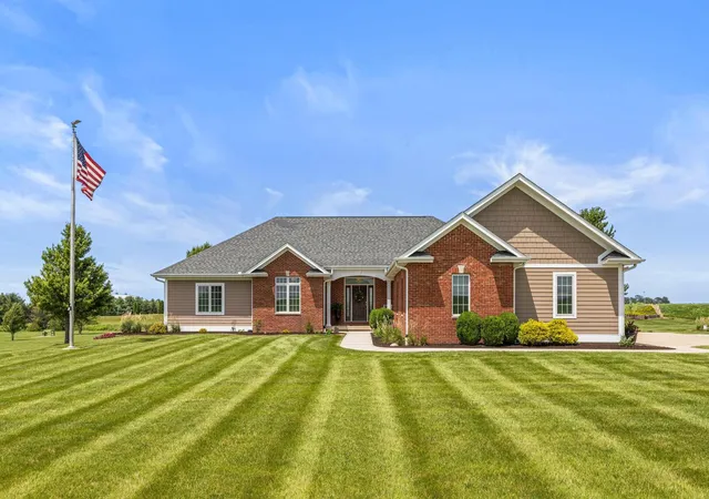 Photo 1 of Sale Pending at 724 N County Rd 2175, Champaign, IL 61822 | MLS# 12748489 | Listing updated on 2026-10-08