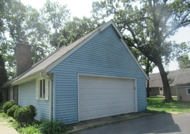 Photo 2 of Single family home for sale at 81 Lillian Ln, Yorkville, IL 60560 | MLS# 12748498 | Listing updated on 2026-09-07