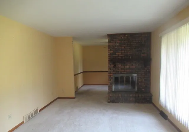 Photo 3 of Single family home for sale at 81 Lillian Ln, Yorkville, IL 60560 | MLS# 12748498 | Listing updated on 2026-09-07