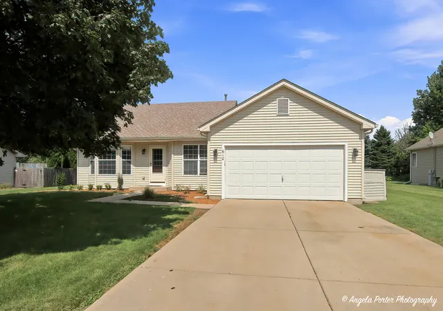 Photo 1 of Single family home for sale at 610 Cartwright Trl, Mc Henry, IL 60050 | MLS# 12748531 | Listing updated on 2026-09-08