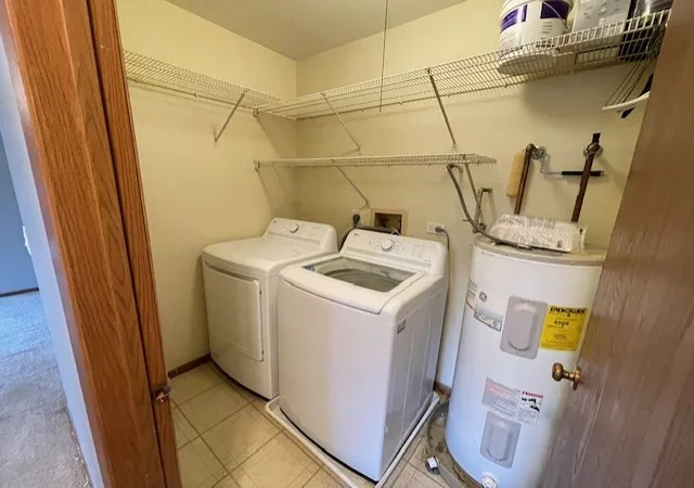 Listing Photo 5 - Condo for sale in building located at 1343 N Winslowe Dr, Palatine, IL 60074 - Unit #203