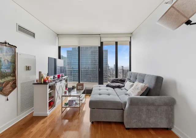 Photo 2 of Condo for sale at 225 N Columbus Dr #6009, Chicago, IL 60601 | MLS# 12748600 | Listing updated on 2026-09-07