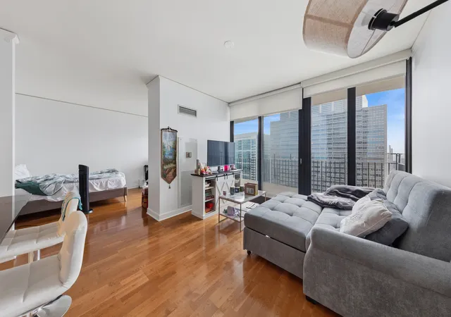 Photo 3 of Condo for sale at 225 N Columbus Dr #6009, Chicago, IL 60601 | MLS# 12748600 | Listing updated on 2026-09-07