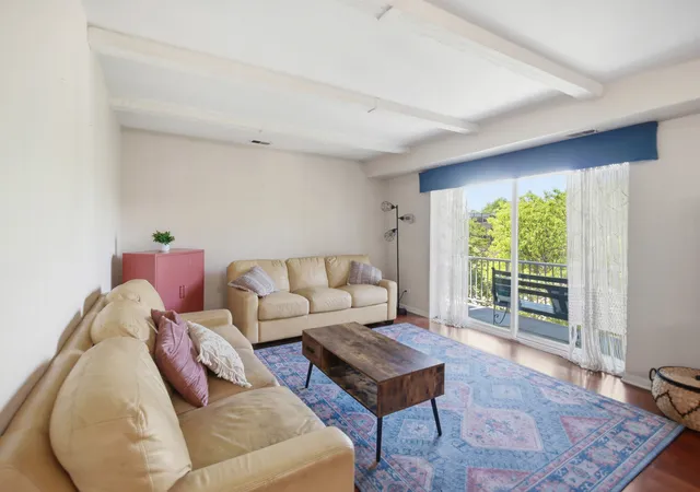 Photo 3 of Condo for sale at 945 E Kenilworth Ave #314, Palatine, IL 60074 | MLS# 12748605 | Listing updated on 2026-09-07