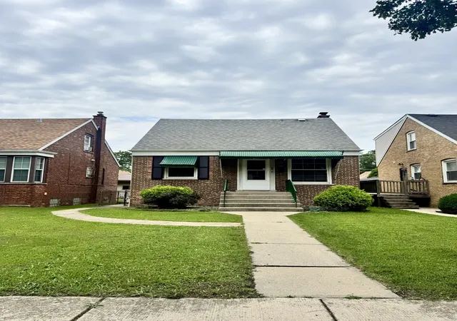 Photo 1 of Single family home for sale at 11312 S Ave G, Chicago, IL 60617 | MLS# 12748692 | Listing updated on 2026-09-08