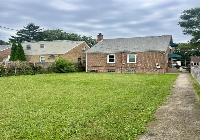 Photo 11 of Single family home for sale at 11312 S Ave G, Chicago, IL 60617 | MLS# 12748692 | Listing updated on 2026-09-21