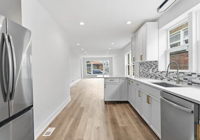 Photo 3 of Single family home for sale at 8820 S Ridgeland Ave, Chicago, IL 60617 | MLS# 12748764 | Listing updated on 2026-09-07