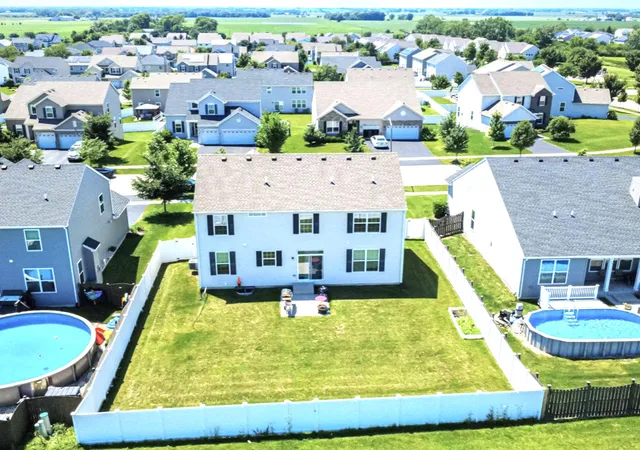 Photo 2 of Single family home for sale at 1908 Foxborough Way, Joliet, IL 60431 | MLS# 12748795 | Listing updated on 2026-09-08