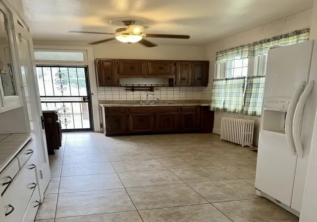 Photo 4 of Single family home for sale at 10753 S Hale Ave, Chicago, IL 60643 | MLS# 12748824 | Listing updated on 2026-10-06