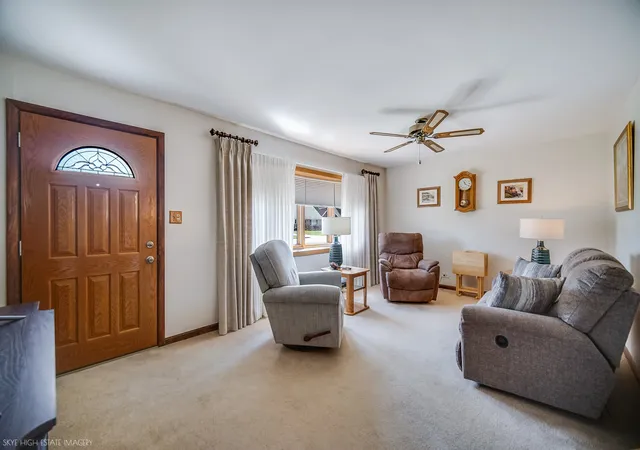 Photo 2 of Single family home for sale at 8724 Cranbrook Ln, Bridgeview, IL 60455 | MLS# 12748837 | Listing updated on 2026-09-08