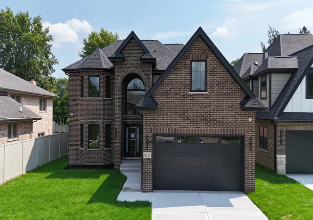 Photo 2 of Single family home for sale at 9235 Crescent Ct, Oak Lawn, IL 60453 | MLS# 12748964 | Listing updated on 2026-09-07