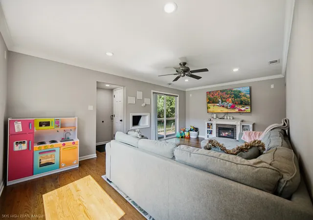 Photo 2 of Single family home for sale at 6900 W 125th Street, Palos Heights, IL 60463 | MLS# 12749127 | Listing updated on 2026-09-08
