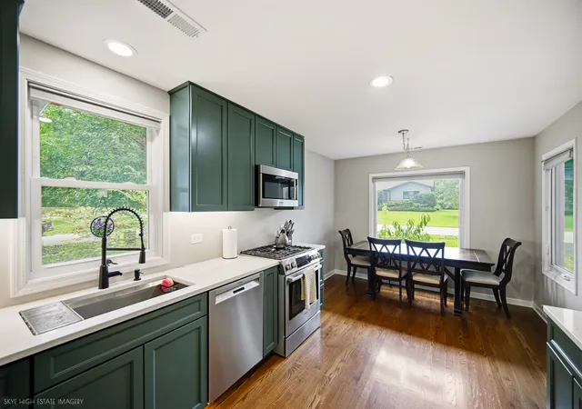 Photo 4 of Single family home for sale at 6900 W 125th Street, Palos Heights, IL 60463 | MLS# 12749127 | Listing updated on 2026-09-08