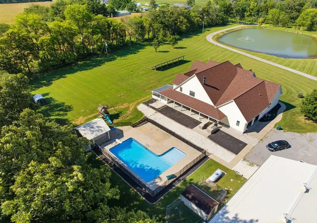 Photo 3 of Single family home for sale at 10170 Stilleys Ml Rd, Marion, IL 62959 | MLS# 12749131 | Listing updated on 2026-09-08