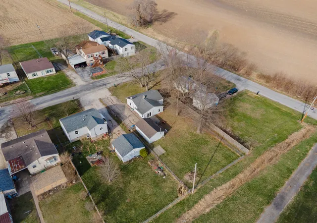 Photo 2 of Single family home for sale at 17122 10th Avenue, Carbon Cliff, IL 61239 | MLS# 12749150 | Listing updated on 2026-09-08