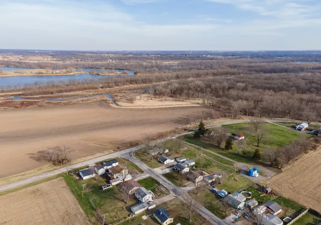 Photo 3 of Single family home for sale at 17122 10th Avenue, Carbon Cliff, IL 61239 | MLS# 12749150 | Listing updated on 2026-09-08